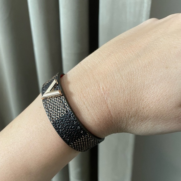 Fashion modern leather plaid bracelet hand accessories - Picture 2 of 10